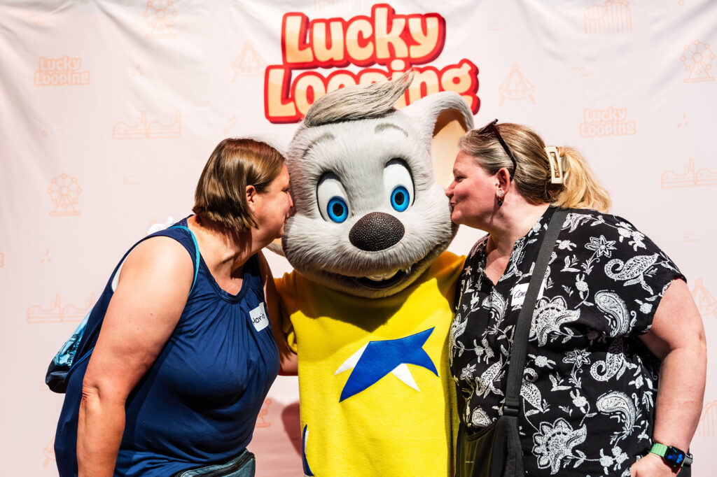 Lucky Looping - DSC00162 121