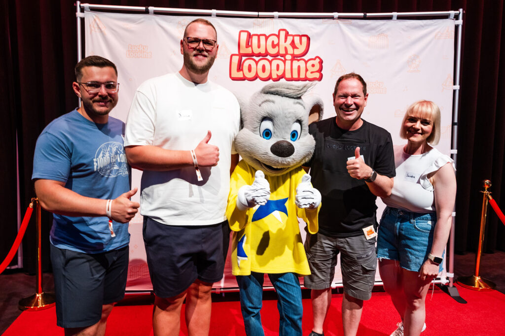 Lucky Looping - DSC00525 141